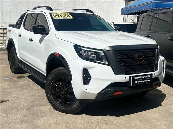 NISSAN FRONTIER 2.3 16V TURBO DIESEL PRO4X CD 4X4 AUTOMÁTICO NISSAN FRONTIER 2.3 16V TURBO DIESEL PRO4X CD 4X4 AUTOMÁTICO